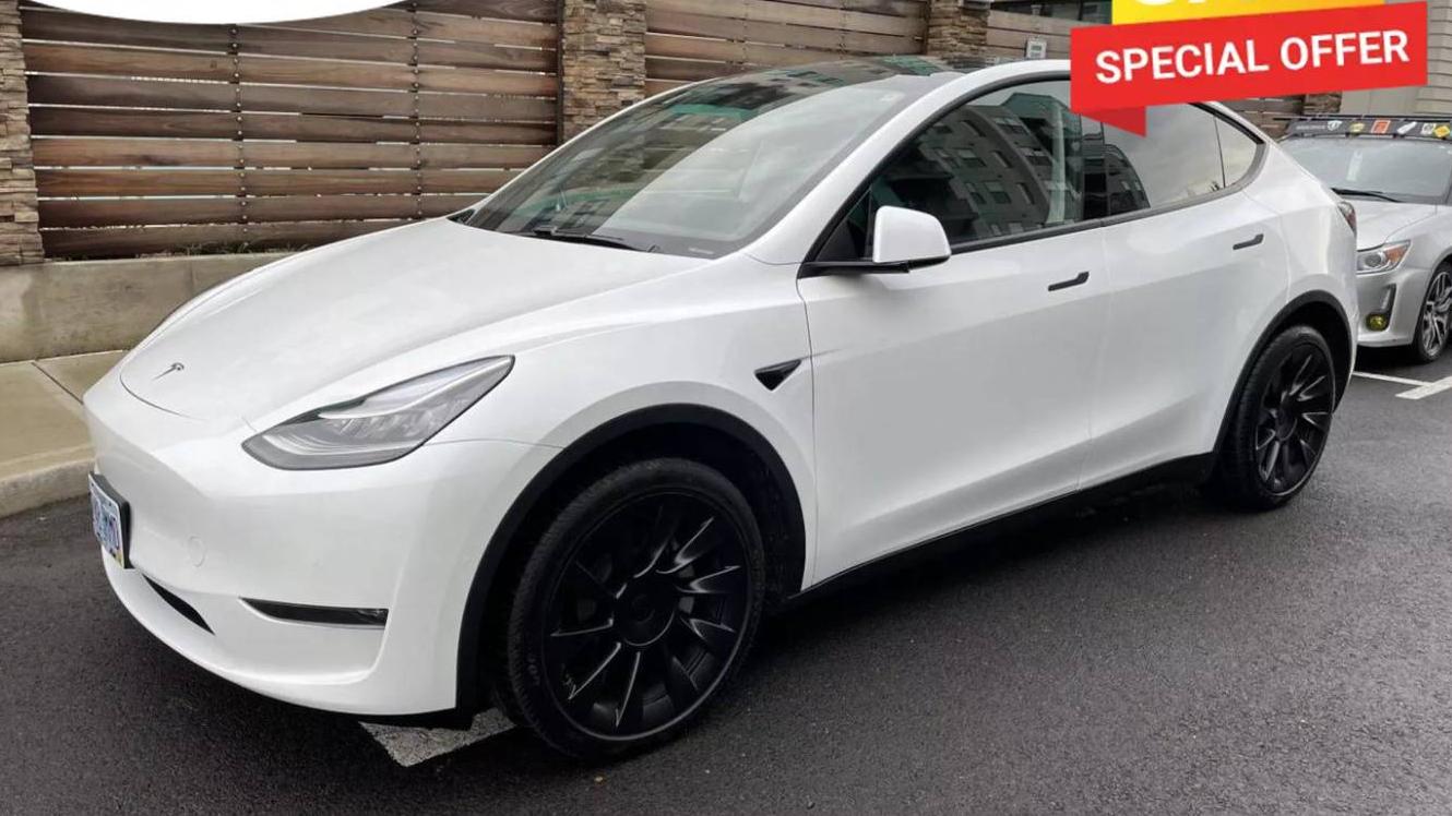 TESLA MODEL Y 2021 5YJYGDEE3MF084364 image